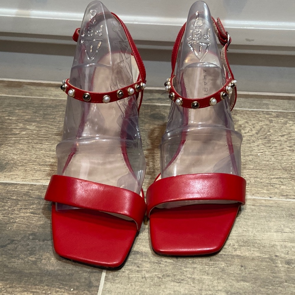 Beaded heels 👠